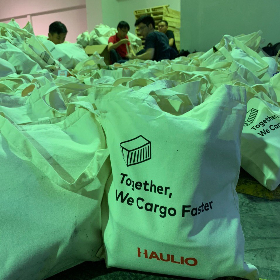 Haulio Christmas CSR 2019 - Packing of Goodie Bags