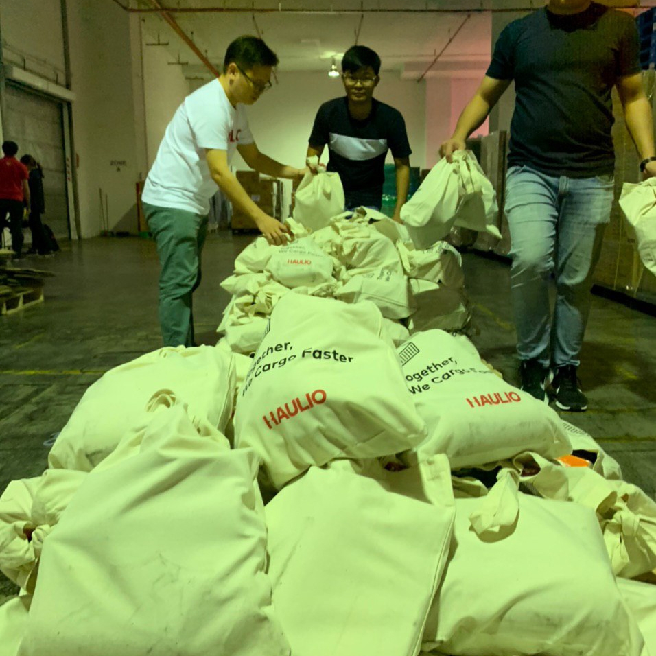 Haulio Christmas CSR 2019 - Packing of Goodie Bags